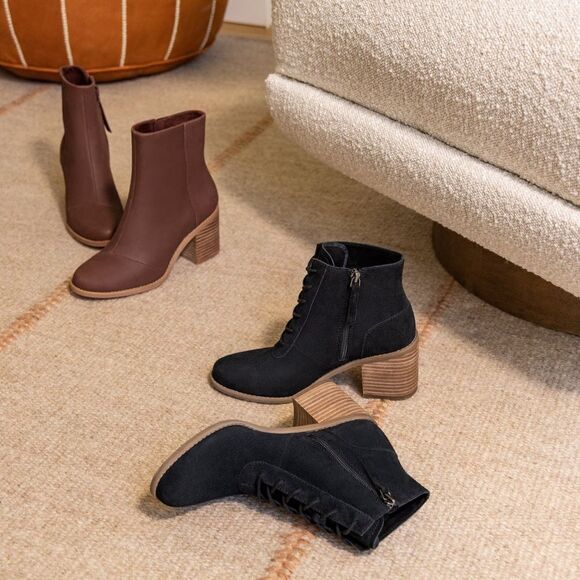 TOMS Evelyn Heeled Black Suede Boot Size 6.5 - Picture 3 of 12